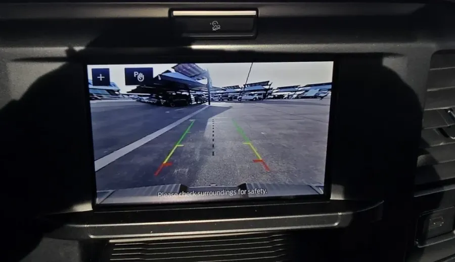 2026 Ford Super Duty F-350 | Photo 20 of 25