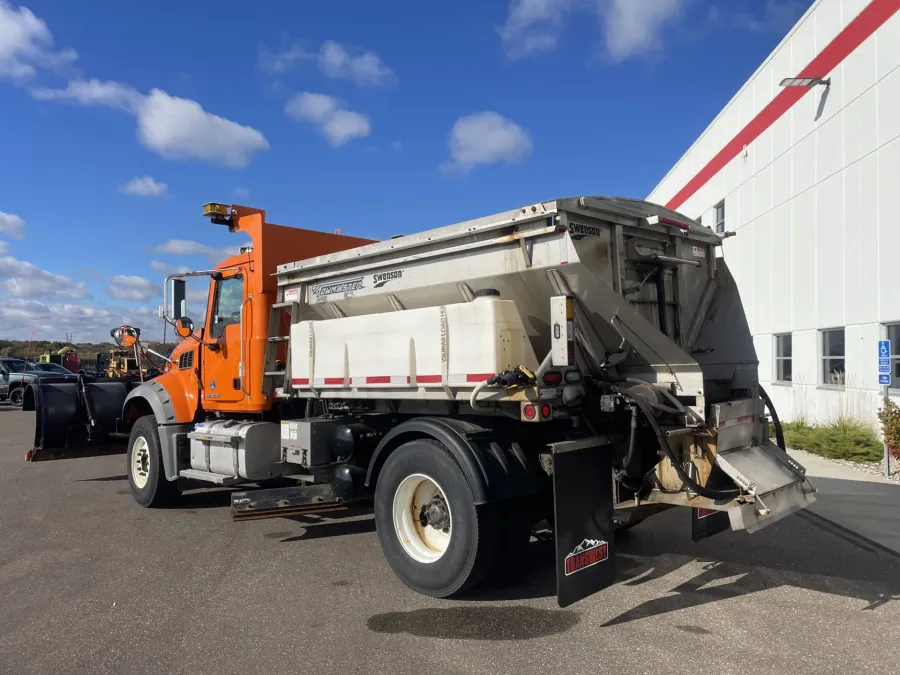 2017 Mack GU432 | Photo 7 of 15