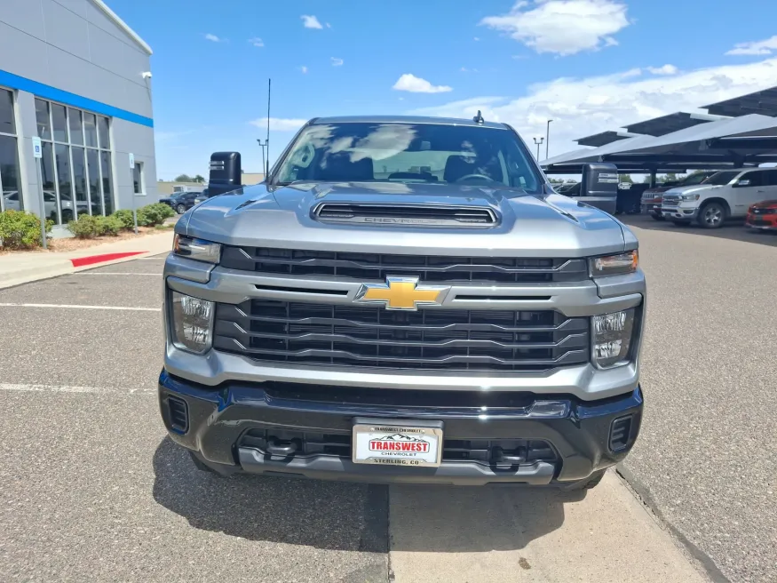 2026 Chevrolet Silverado 2500HD Custom | Photo 7 of 17