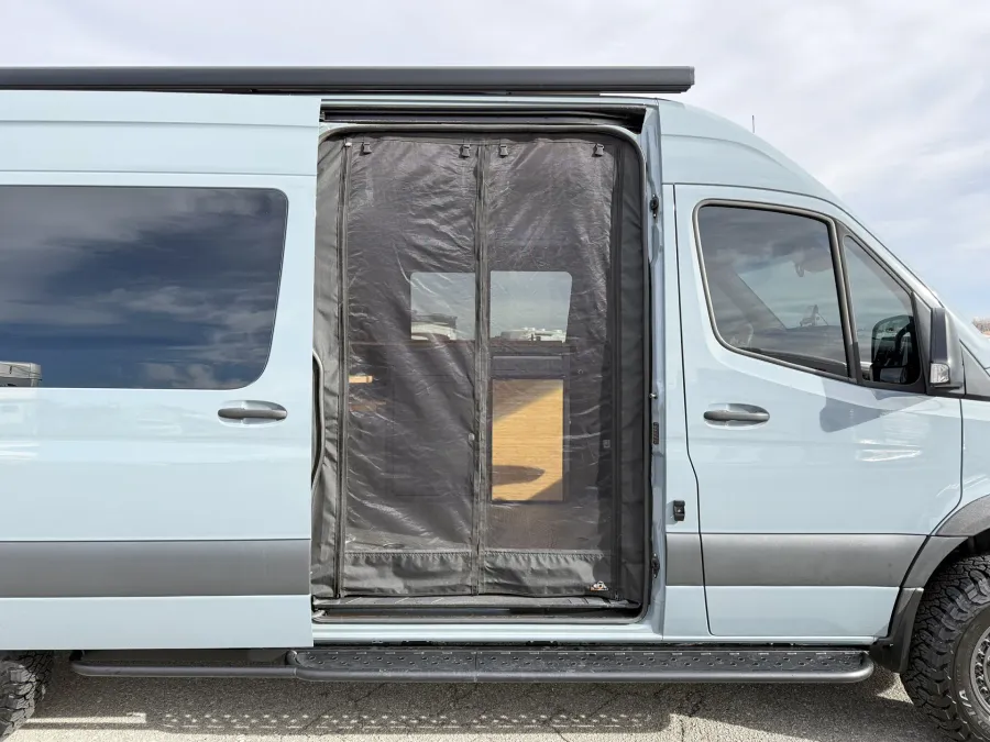 2020 Mercedes Benz Van Works 170 Custom | Photo 3 of 17