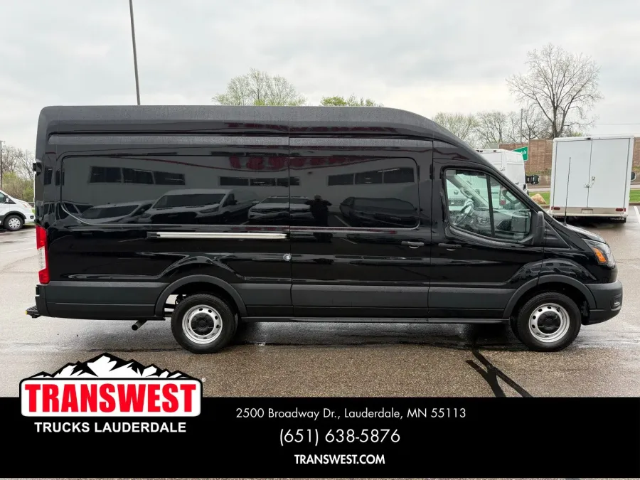 2023 Ford Transit | Photo 13 of 19