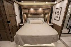2026 Newmar London Aire 4551 | Thumbnail Photo 27 of 40