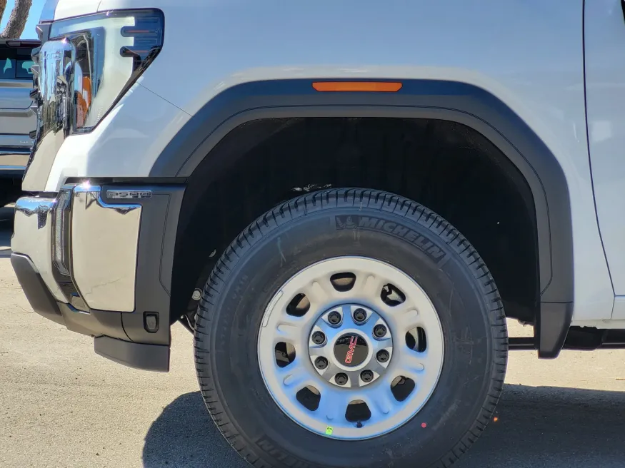 2026 GMC Sierra 3500HD Pro | Photo 8 of 23