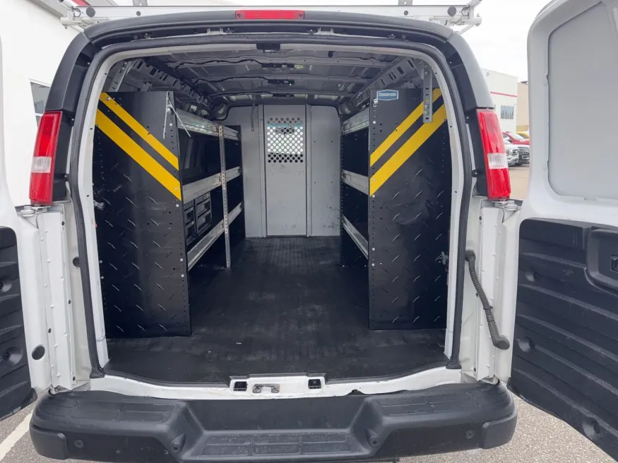 2021 Chevrolet Express 2500 Work Van | Photo 9 of 10