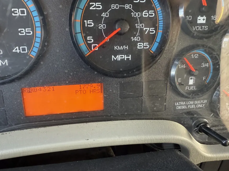 2013 International 4300 | Photo 15 of 15