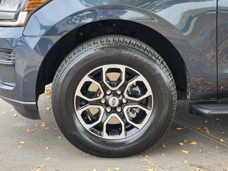 2024 Ford Expedition Max XLT | Photo 20 of 28