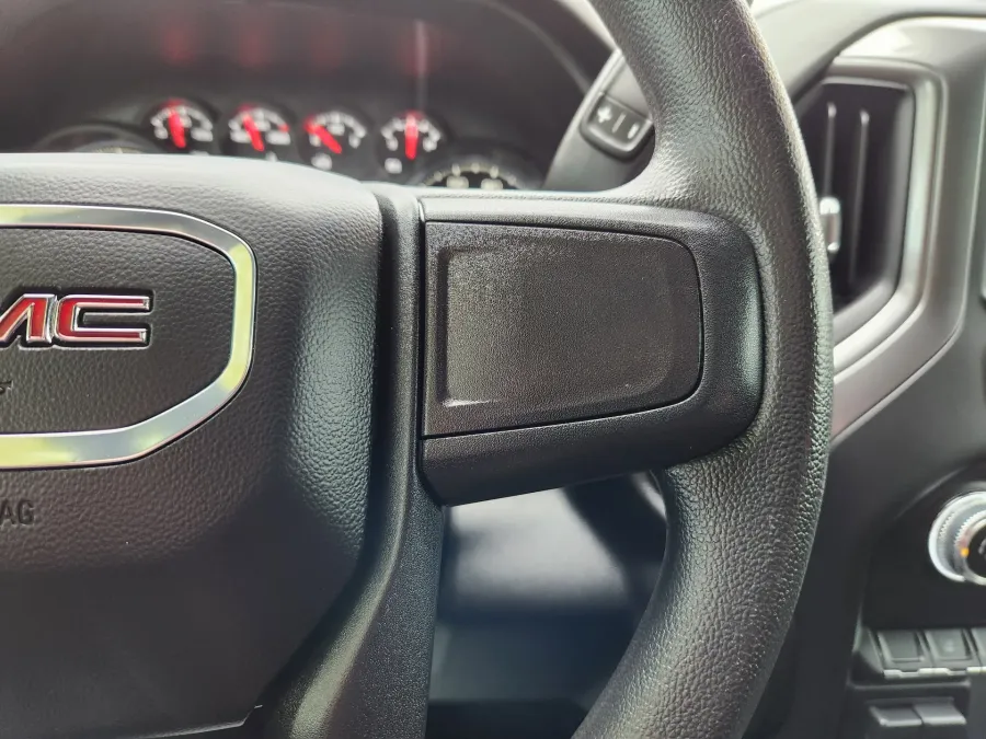 2024 GMC Sierra 2500HD Pro | Photo 25 of 29