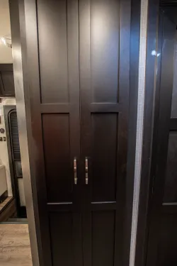 2026 Newmar Canyon Star 3947 | Thumbnail Photo 20 of 27