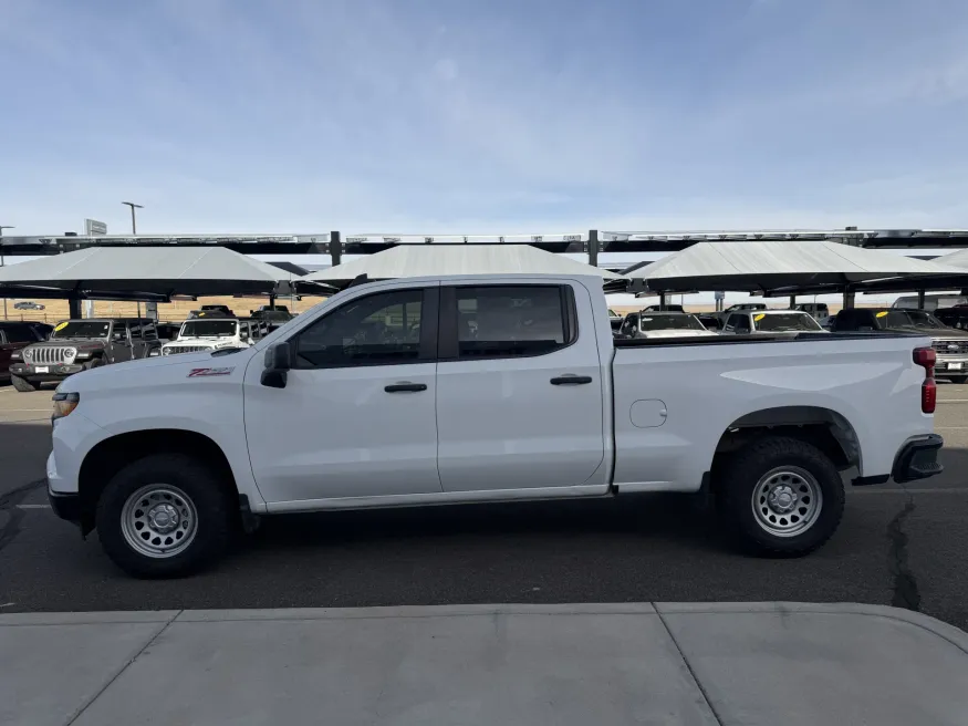 2022 Chevrolet Silverado 1500 Work Truck | Photo 4 of 17