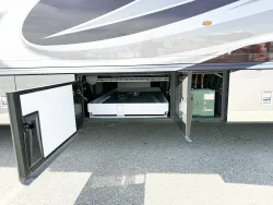 2020 Newmar Dutch Star 4328 | Thumbnail Photo 31 of 31