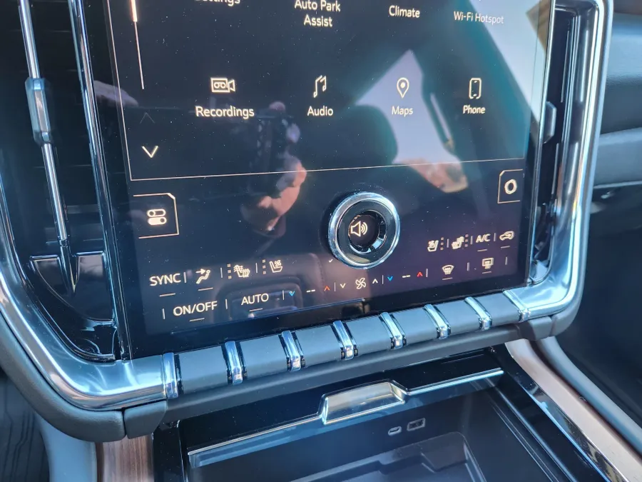 2026 GMC Yukon XL Denali | Photo 27 of 30