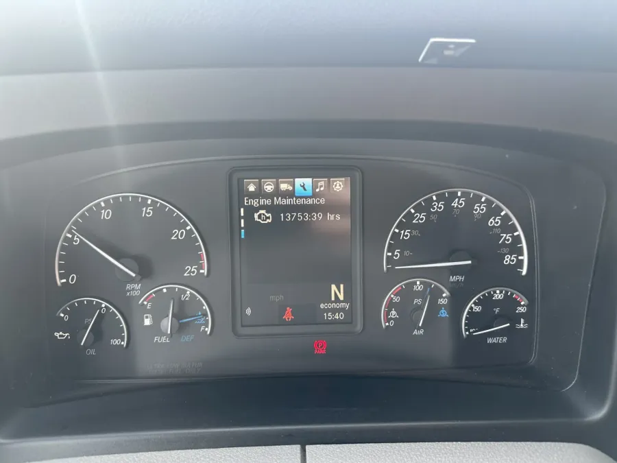 2022 Freightliner Cascadia | Photo 20 of 22