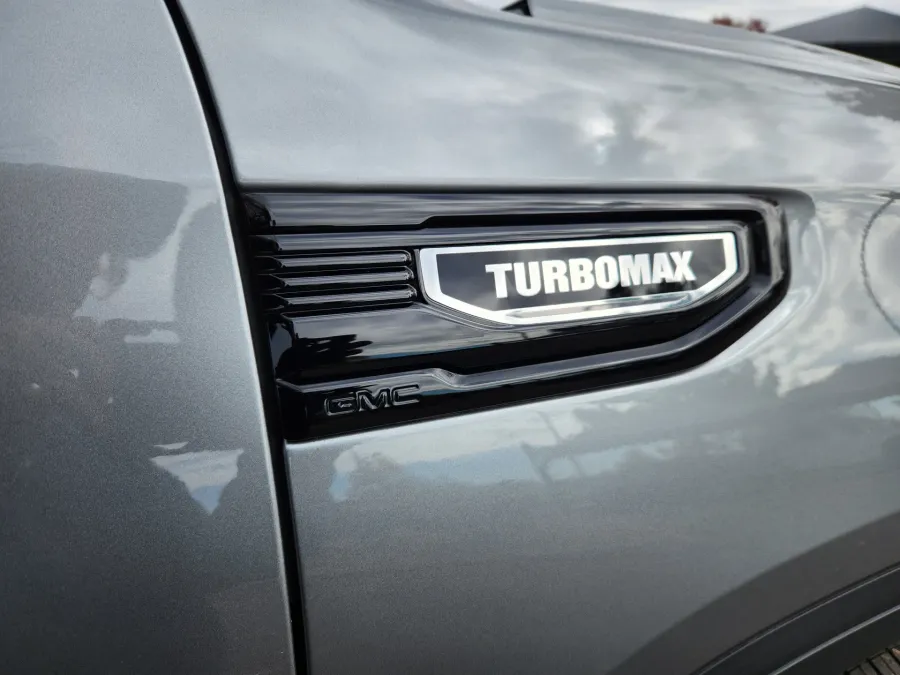 2026 GMC Sierra 1500 Elevation | Photo 19 of 28