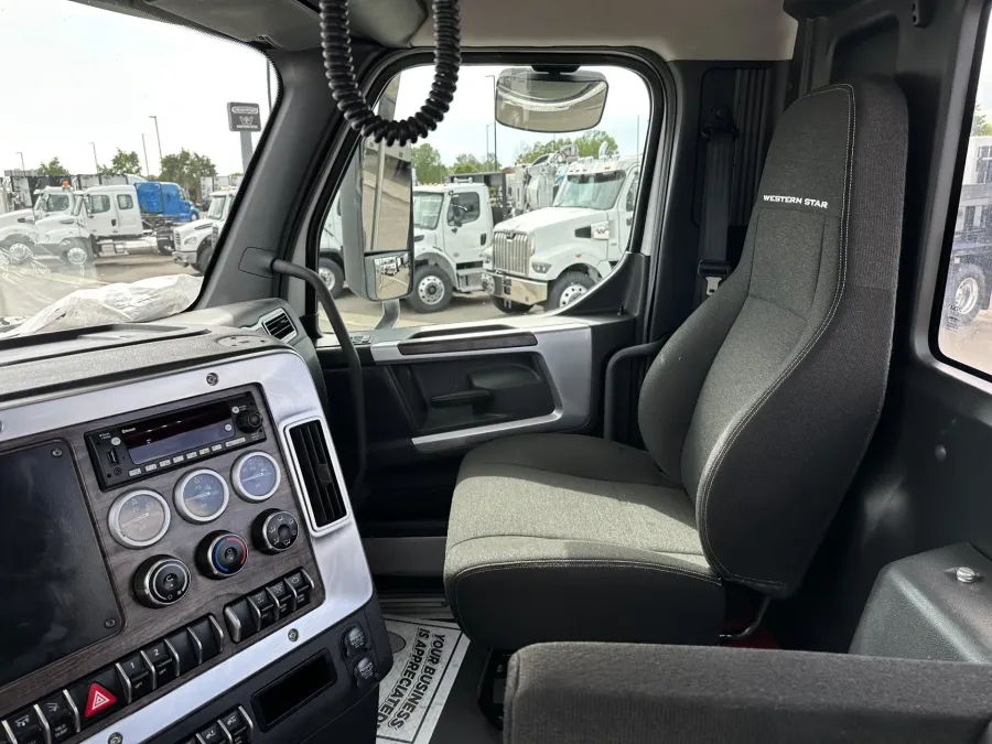 2022 Western Star 49X | Photo 10 of 16