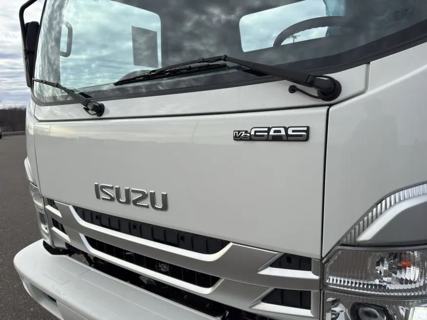 2025 Isuzu NRR | Photo 15 of 24