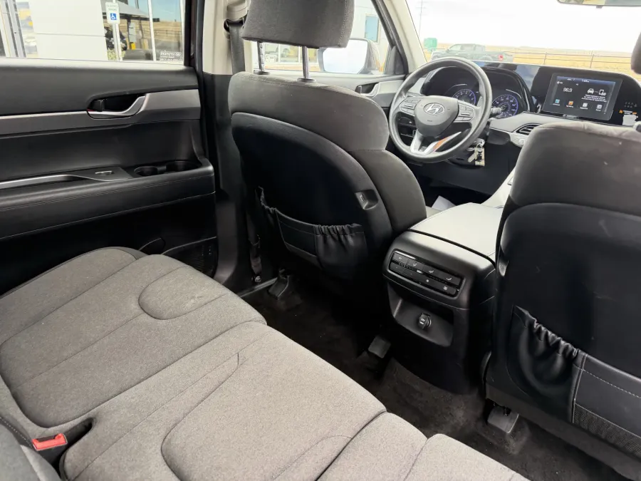 2020 Hyundai Palisade SE | Photo 10 of 18