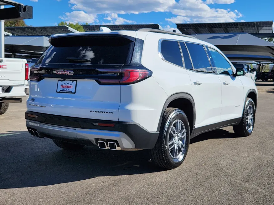2025 GMC Acadia AWD Elevation | Photo 2 of 29