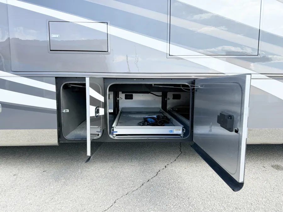 2022 Tiffin Allegro Bus 45OPP | Photo 26 of 32