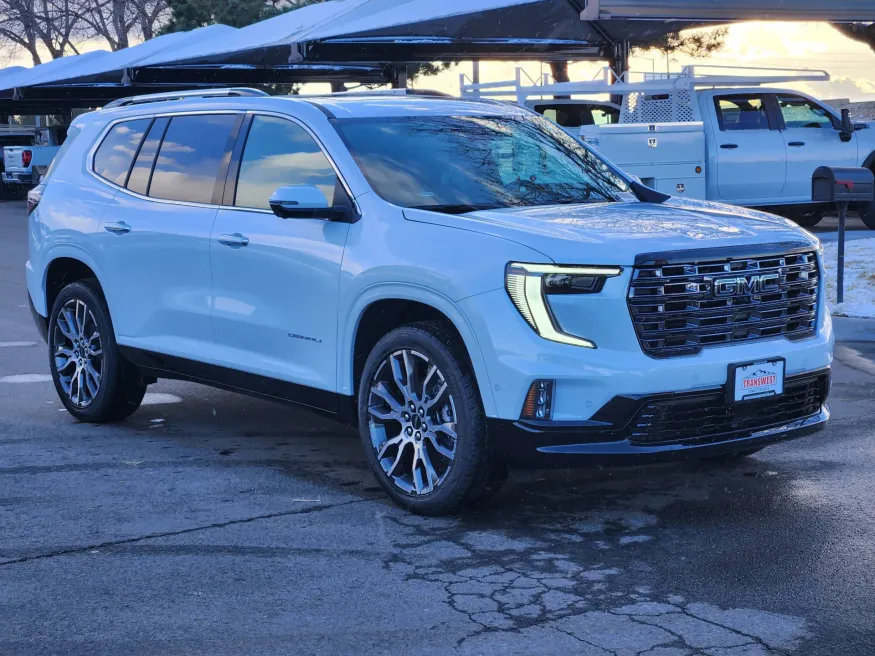 2026 GMC Acadia Denali Ultimate | Photo 1 of 25