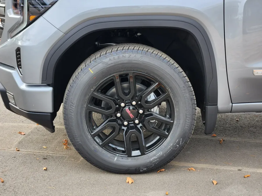 2026 GMC Sierra 1500 Elevation | Photo 20 of 28