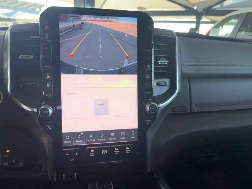 2026 RAM 3500 Laramie | Photo 14 of 18