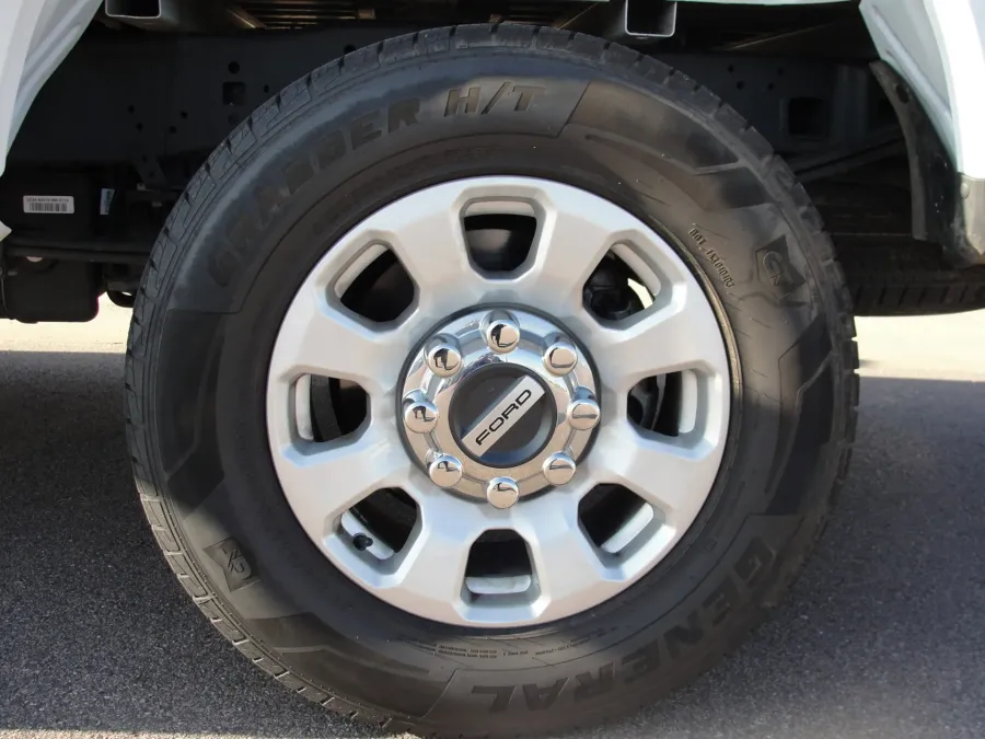 2024 Ford F250 | Photo 18 of 18