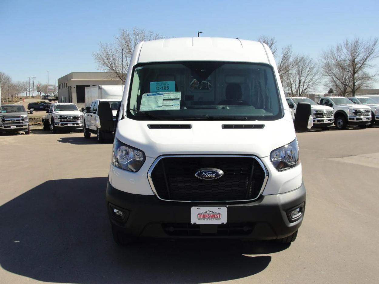 2024 Ford Transit | Photo 8 of 13