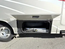 2022 Winnebago Navion 24D | Thumbnail Photo 20 of 23