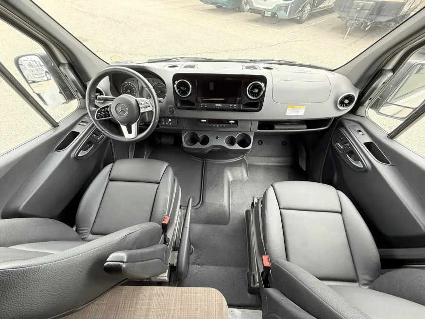 2024 Mercedes Benz 170 Ultra | Photo 7 of 22