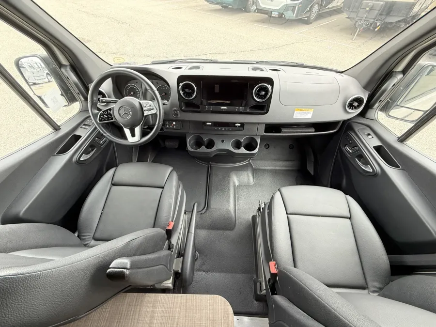 2024 Mercedes Benz 170 Ultra | Photo 7 of 22