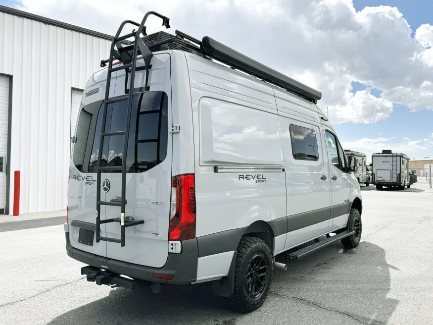 2025 Winnebago Revel Sport 44N | Photo 12 of 16