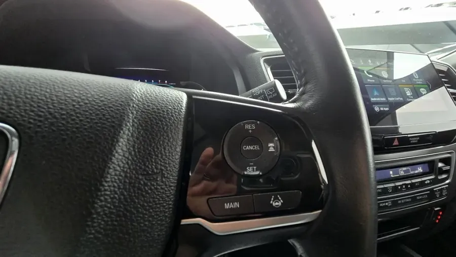 2022 Honda Pilot | Photo 16 of 31