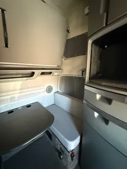 2024 Volvo VNL | Thumbnail Photo 16 of 18