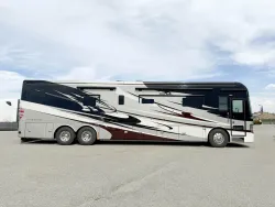 2013 Tiffin Zephyr | Thumbnail Photo 3 of 32