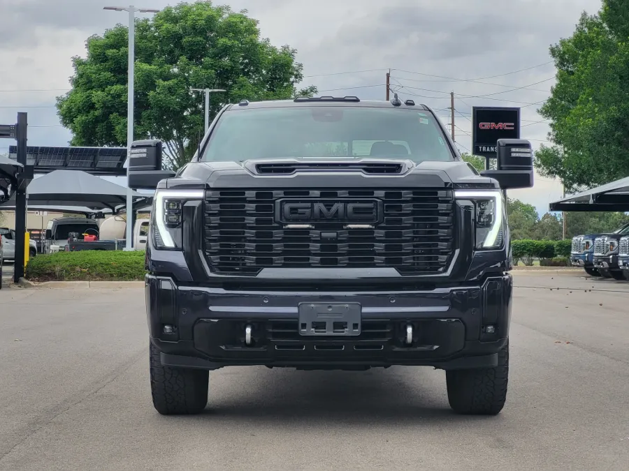 2024 GMC Sierra 2500HD Denali | Photo 1 of 25