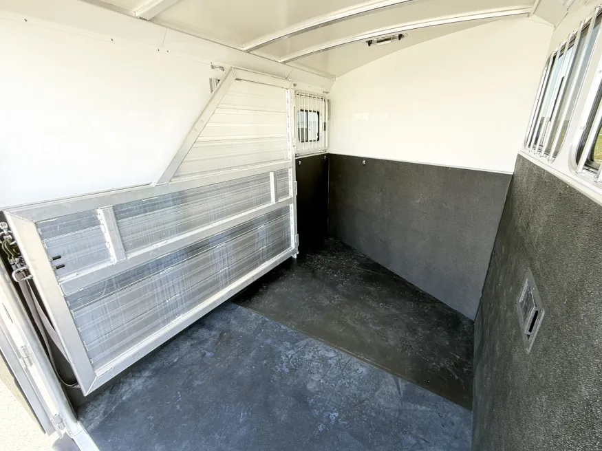 2026 Cimarron Norstar 2HGN | Photo 11 of 15