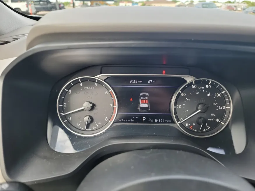 2023 Nissan Rogue SV | Photo 15 of 17