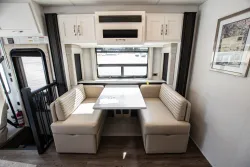 2026 Newmar Bay Star 3225 | Thumbnail Photo 12 of 20