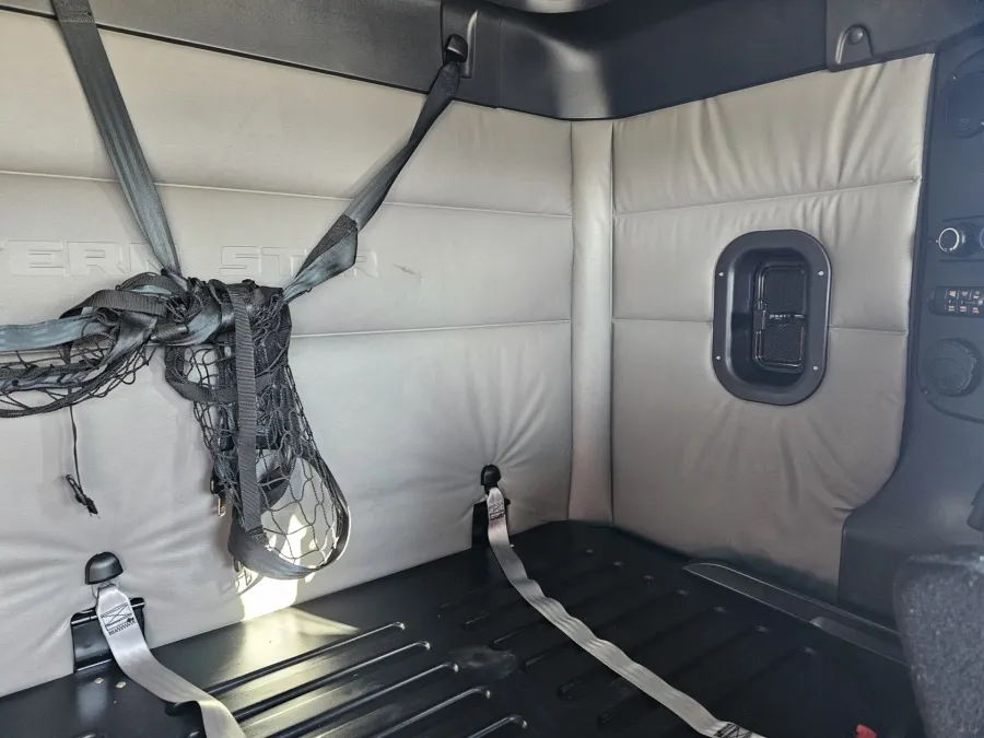 2025 Western Star 47X | Photo 14 of 19