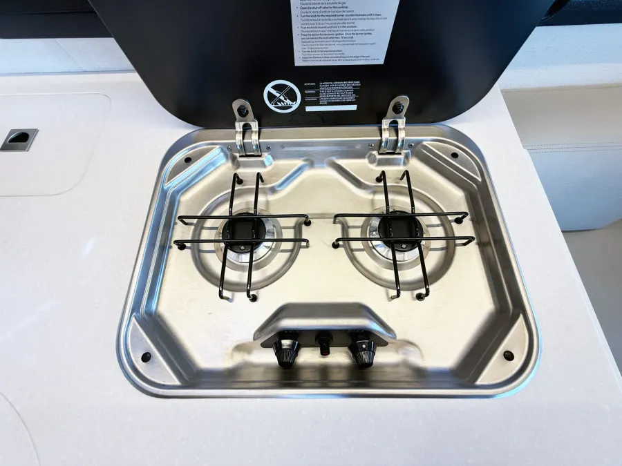 2024 Leisure Travel Van Unity 24TB | Photo 9 of 22