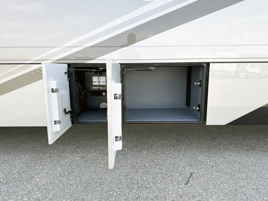 2026 Renegade Explorer 40EBH | Photo 32 of 31