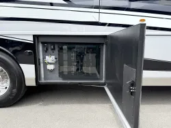 2026 Newmar Dutch Star 4369 | Thumbnail Photo 30 of 34