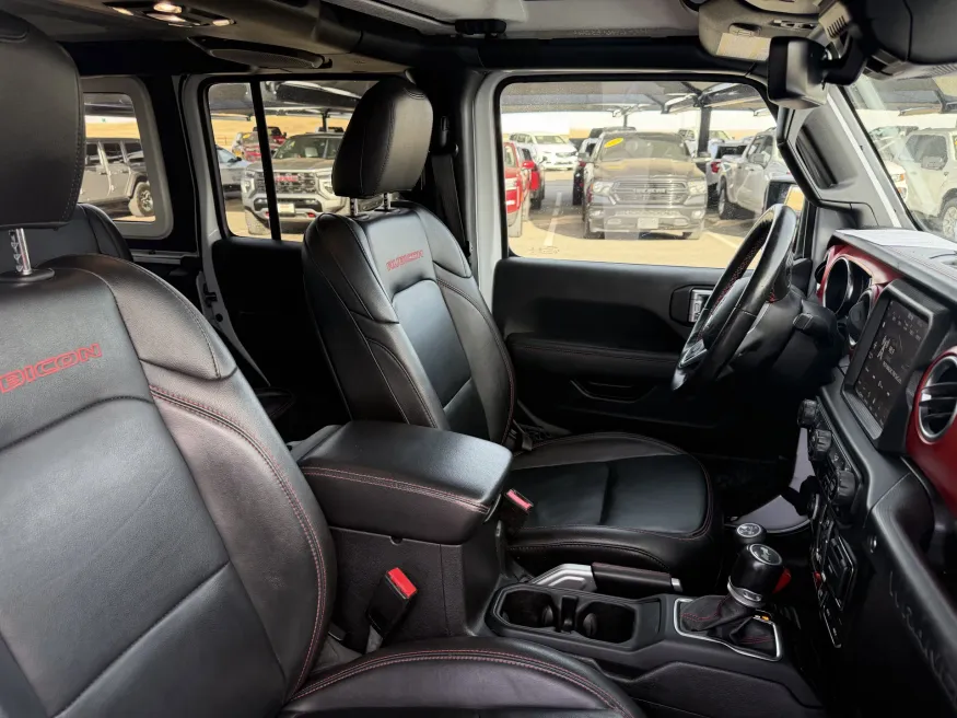 2021 Jeep Wrangler Unlimited Rubicon | Photo 11 of 18