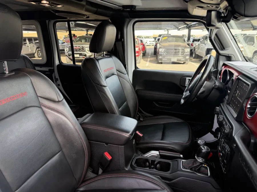 2021 Jeep Wrangler Unlimited Rubicon | Photo 11 of 18