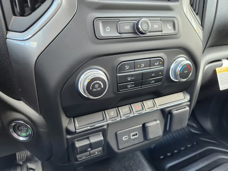 2026 GMC Sierra 2500HD Pro | Photo 27 of 30