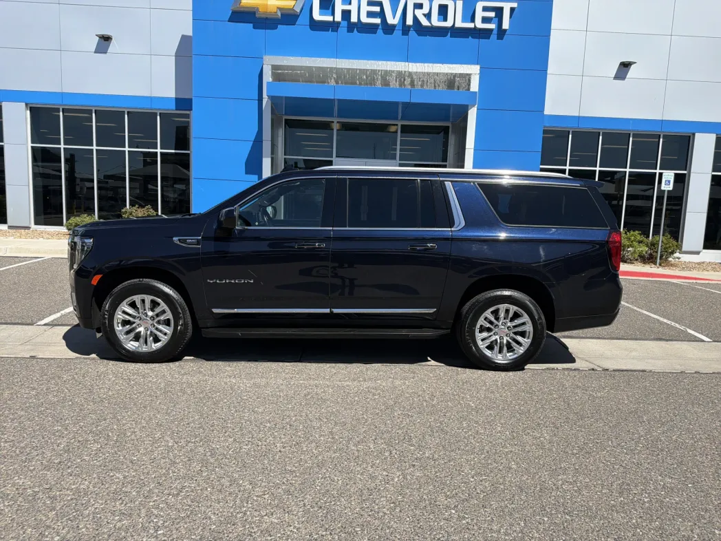 2024 GMC Yukon XL SLT 