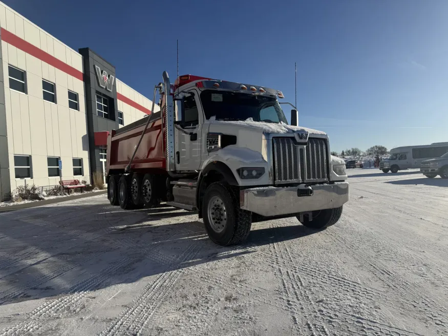 2026 Western Star 47X | Photo 4 of 15
