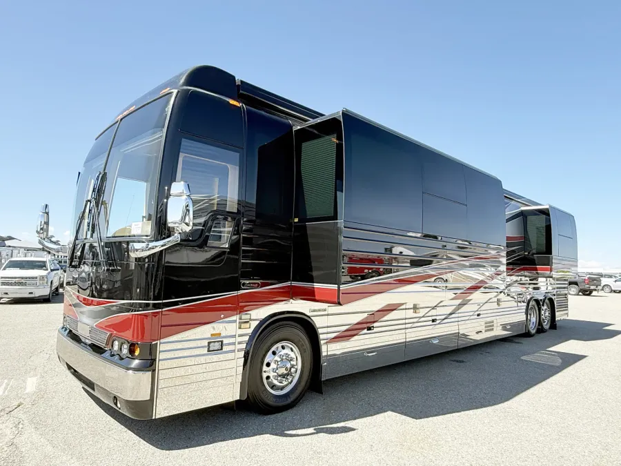 2017 Emerald Prevost X3-45 Double Slide | Photo 26 of 34