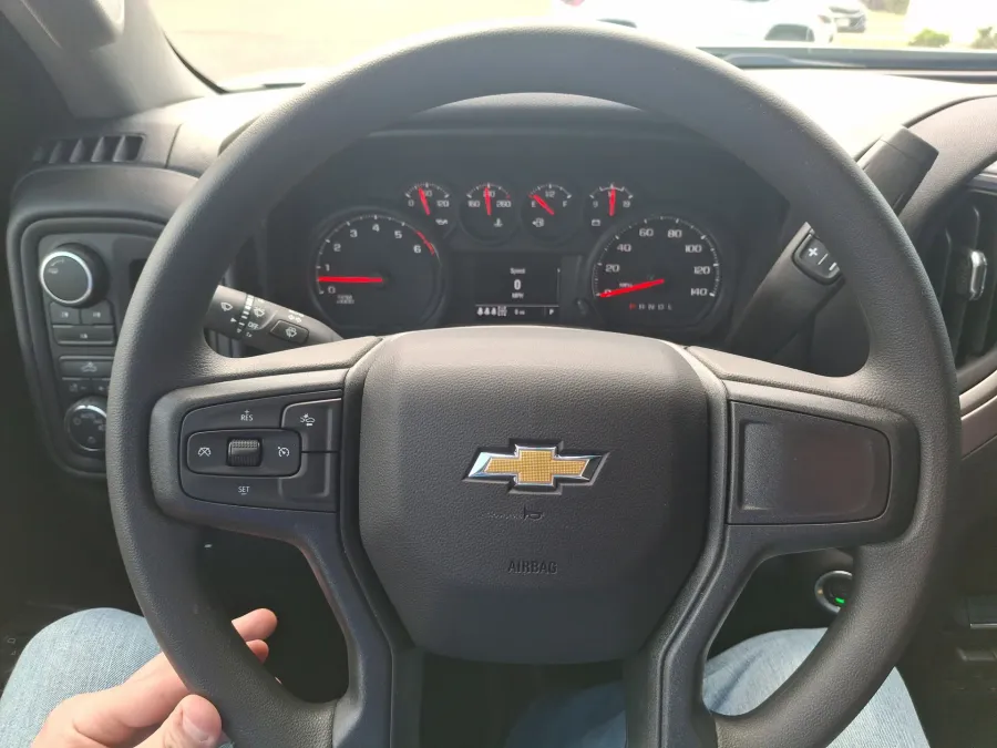 2026 Chevrolet Silverado 2500HD Custom | Photo 16 of 17