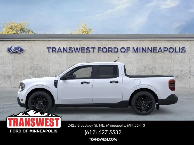 2025 Ford Maverick XLT | Photo 2 of 24